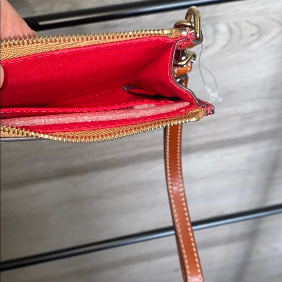 NWT- Dooney & Bourke Pebble Leather Zip Top Card Wristlet, Red